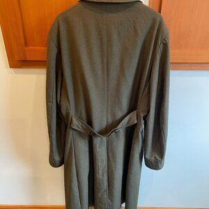 Pembroke army surplus men's green wool overcoat - size 46 Long